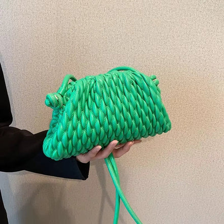 Veloria Schultertasche aus PU mit großem Innenfach und verstellbarem Schultergurt