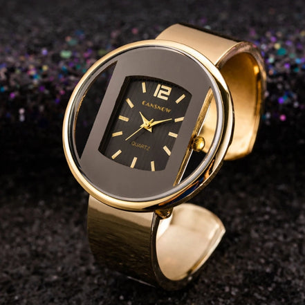 Laceyra Damen Armbanduhr mit ovalem Zifferblatt und verstellbarem Armband