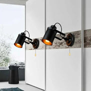 Wandlampe mit verstellbarem Winkel – Funktionale Beleuchtung für Innenräume