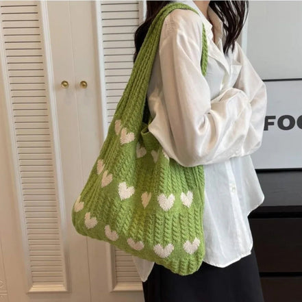 Herina Tote Tasche – Stofftasche mit gesticktem Herzmotiv und Tragegriffen