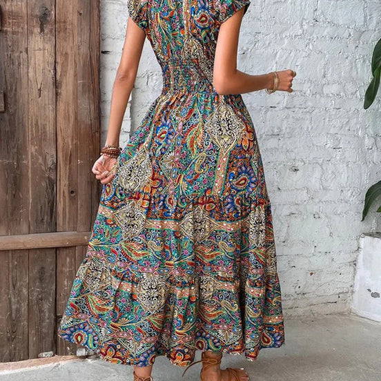 Florvella Maxikleid mit Paisley Muster und V-Ausschnitt in lockerer Passform