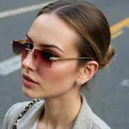 Velmira Damen Sonnenbrille mit geometrischem Rahmen