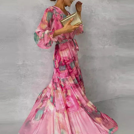 Aquarelia Maxikleid mit Farbverlauf und V-Ausschnitt – langärmeliges Kleid mit fließender Passform