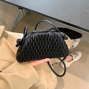 Veloria Schultertasche aus PU mit großem Innenfach und verstellbarem Schultergurt