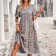 Lunaria Damenkleid mit V-Ausschnitt und Blumenprint