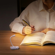 Glowvera Mini Buchlampe mit USB-Aufladung und LED-Beleuchtung