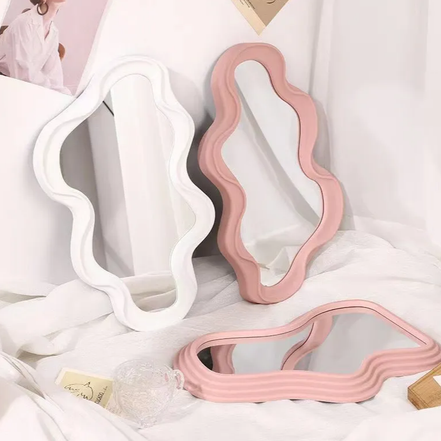 AuraReflect Spiegel – Ein Blickfang für moderne Wohnräume