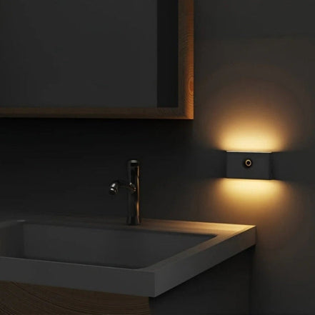 Selvion Wandleuchte mit Bewegungssensor und verstellbarem Kopf – LED Innenleuchte
