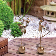 Charmantes Tanzendes Gartenmädchen – Magische Eleganz Für Ihren Außenbereich 8