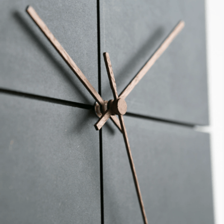 Minimalistische Wanduhr Aluminium – Stilvolle Zeitmessung Für Ihr Zuhause 2