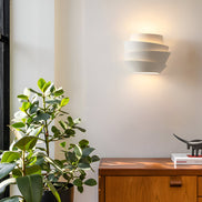 Moderne Skandinavische Wandlampe mit Doppelstrahler – Stilvolle Lichtakzente für Ihr Zuhause 1