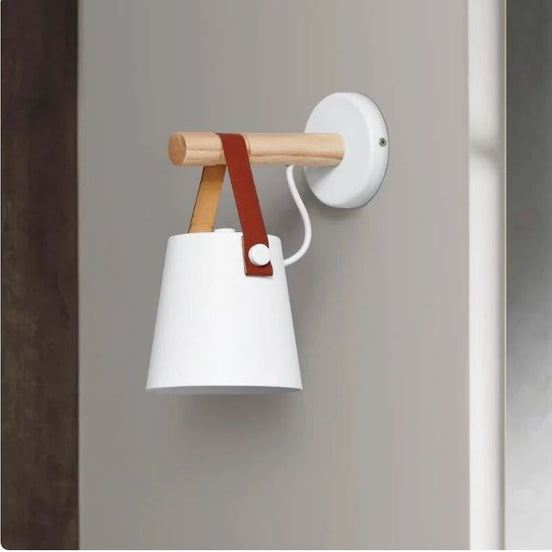 Moderne Wandlampe Holz Mit Lederriemen – Elegantes Licht Für Ihr Zuhause 1