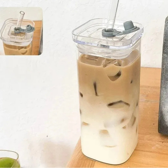 Quadra Glasbecher 400 ml mit Deckel und Strohhalm – Quadratische Trinkglasform