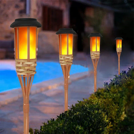 Solar-Gartenfackeln mit Flammenlichteffekt im 5er-Set für den Außenbereich