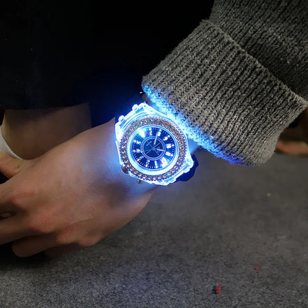 GlowSpark LED Watch – Armbanduhr mit Lichtfunktion und Silikonarmband