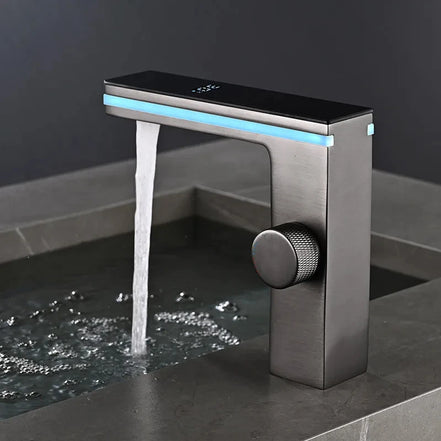 HydraLume One – LED-Waschtischarmatur mit Wasserfluss-Anzeige