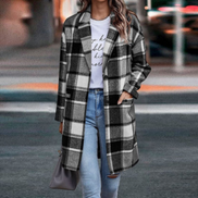 Damen Jacke mit Umlegekragen und Knopfleiste – Veloura