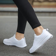 Alvera Damen Laufschuhe mit Mesh-Obermaterial und Schnürung