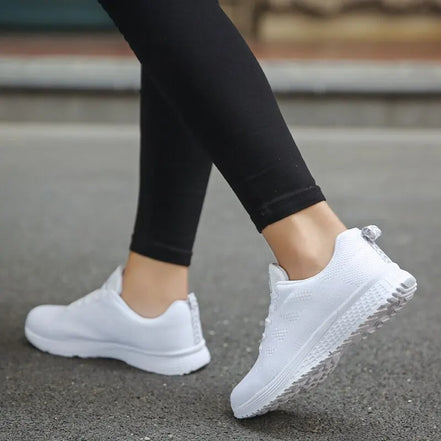 Alvera Damen Laufschuhe mit Mesh-Obermaterial und Schnürung