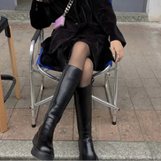 Lunaro kniehohe Stiefel für Damen – Plattformsohle und wintertaugliches Design