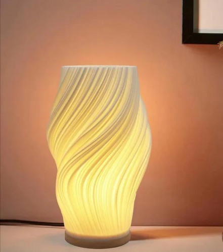 Schicke Spiral-Nachtlichtlampe Gestreifter Schirm – Elegantes Warmes Licht für Modernen Stil 0