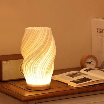 Schicke Spiral-Nachtlichtlampe Gestreifter Schirm – Elegantes Warmes Licht für Modernen Stil 5