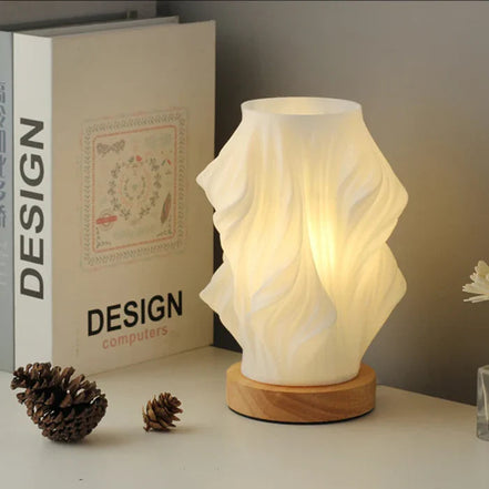 Schicke Spiral-Nachtlichtlampe Gestreifter Schirm – Elegantes Warmes Licht für Modernen Stil 7