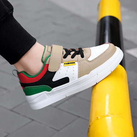 Tavero Kinder Sneaker Unisex mit Klettverschluss und PU-Obermaterial