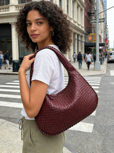 Geflochtene Damen Schultertasche aus Kunstleder – Velmira