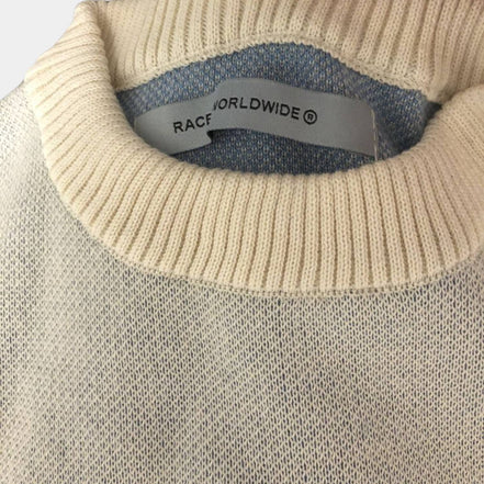 GraphiKnit Sweater – Unisex Strickpullover mit grafischem Design