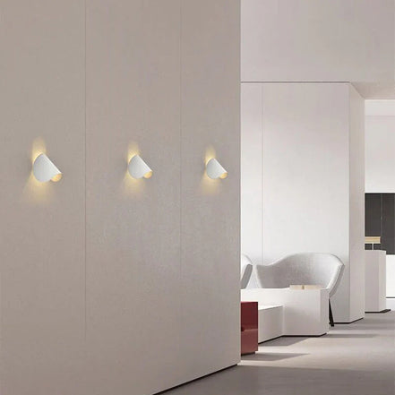 LumiGlow LED-Wandleuchte mit Farbwechsel und modernem Design