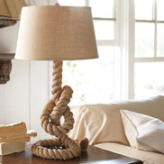 <strong>Weiße Stoff-Schreibtischlampe – Stilvolle Beleuchtung für Ihr Zuhause</strong> 3